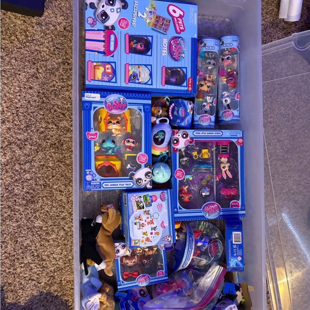 Littlest Pet Shop LOT